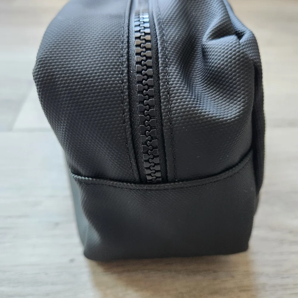 True Religion Rain Black Toiletry Bag Mens One Size Nwt